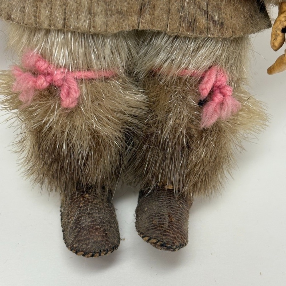 VTG Inuit Native American Alaskan Eskimo Doll 9" Fur Coat 1940s 50s Genuine - Picture 4 of 8